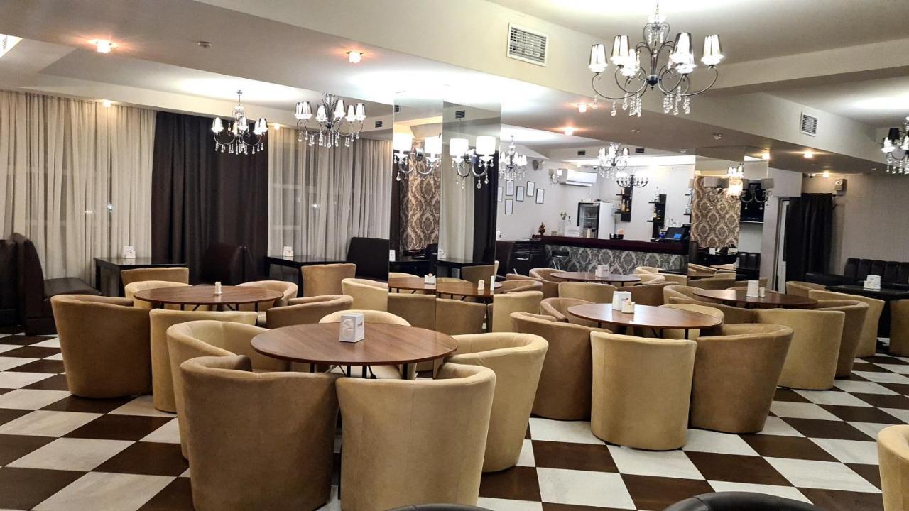 Congress Hotel Verhovina Petropavlovskaya Borshchagovka エクステリア 写真