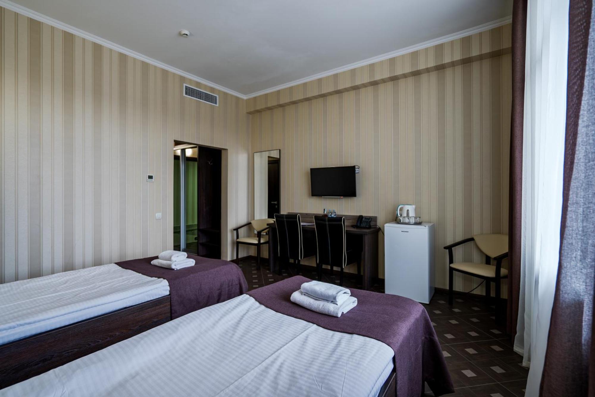 Congress Hotel Verhovina Petropavlovskaya Borshchagovka エクステリア 写真