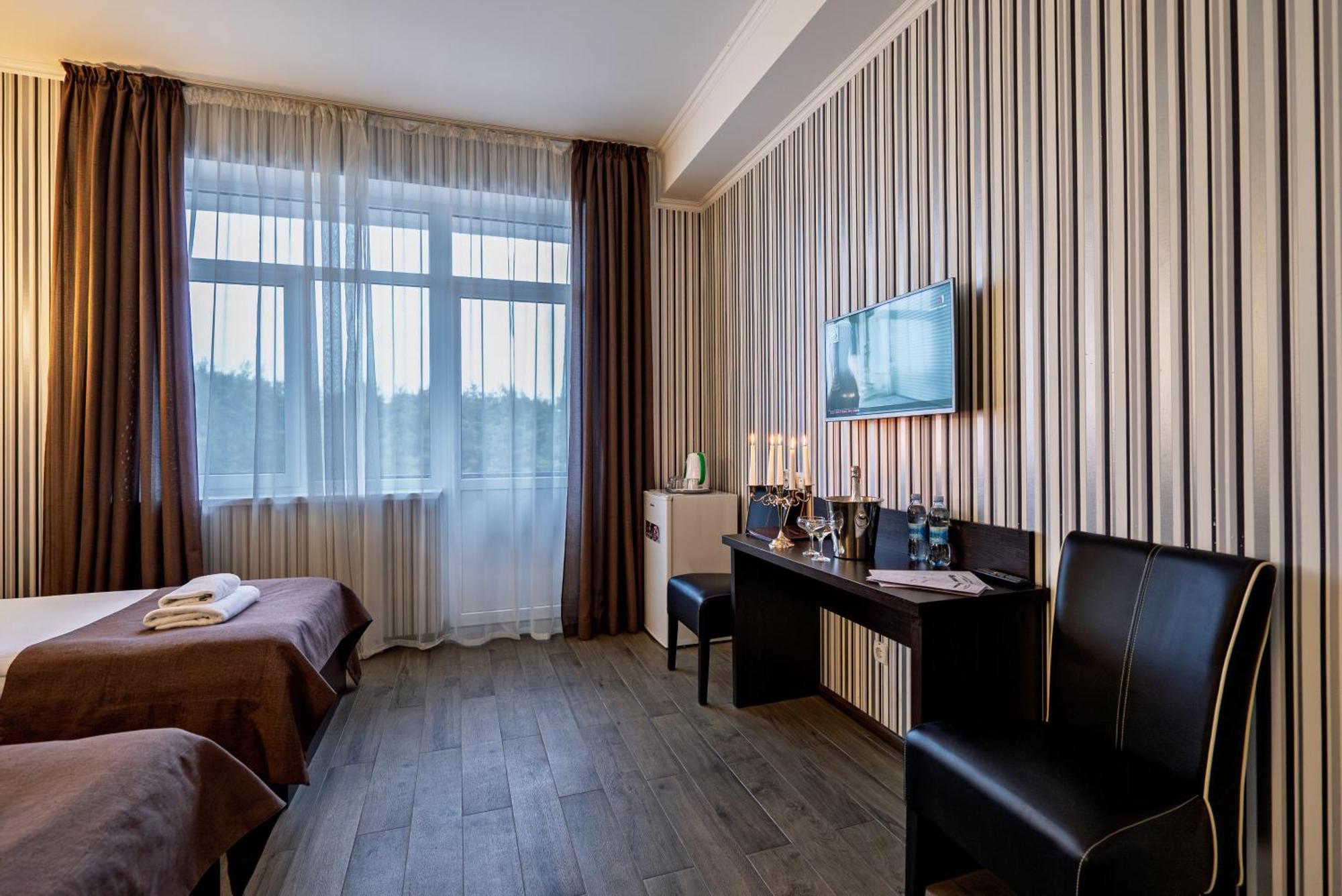 Congress Hotel Verhovina Petropavlovskaya Borshchagovka エクステリア 写真