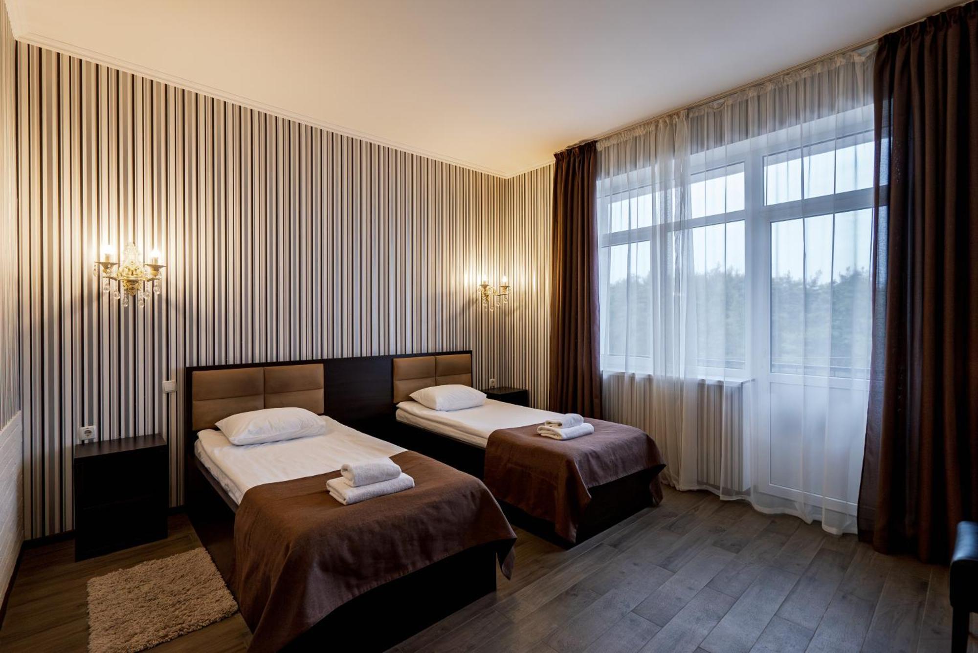 Congress Hotel Verhovina Petropavlovskaya Borshchagovka エクステリア 写真