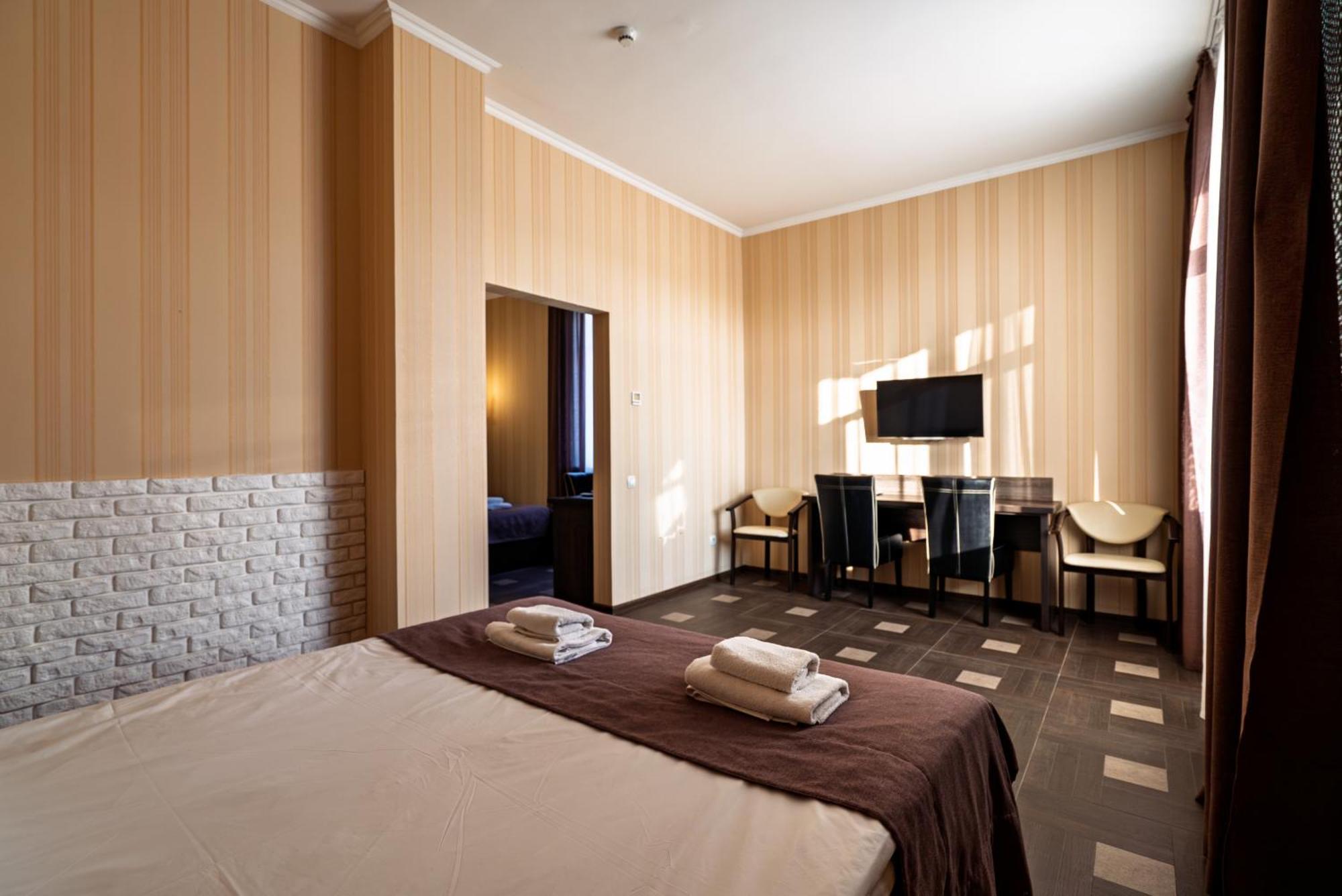 Congress Hotel Verhovina Petropavlovskaya Borshchagovka エクステリア 写真