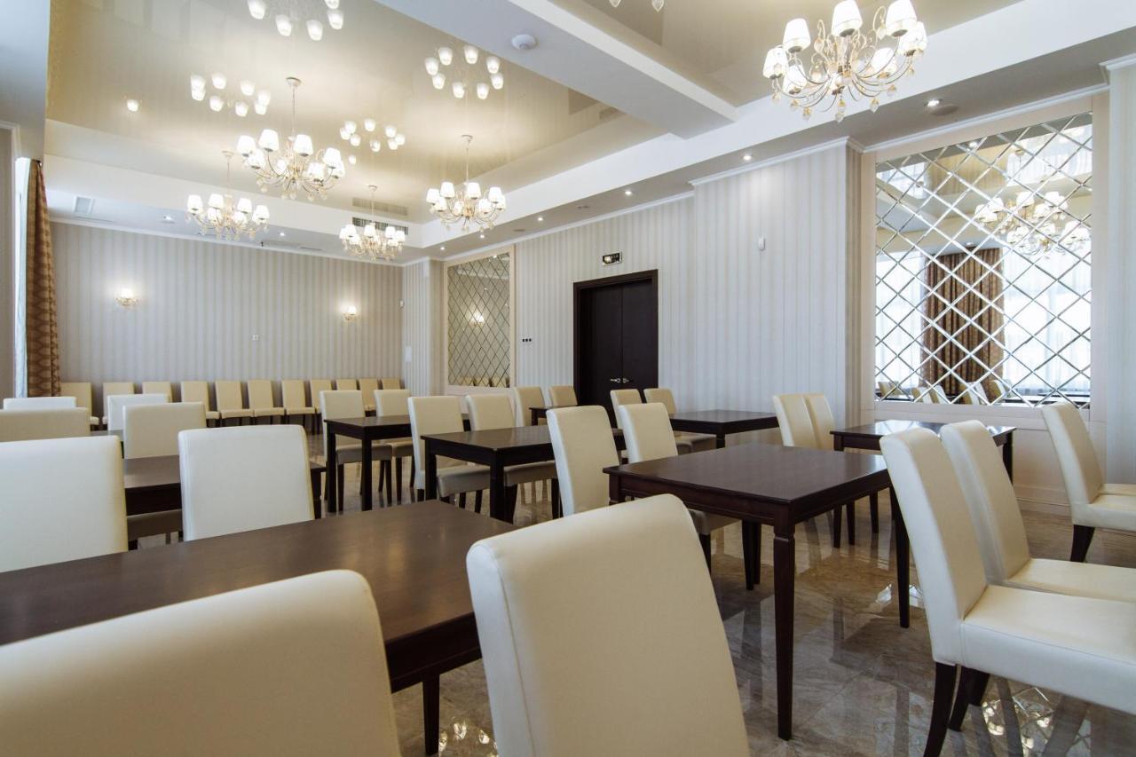 Congress Hotel Verhovina Petropavlovskaya Borshchagovka エクステリア 写真