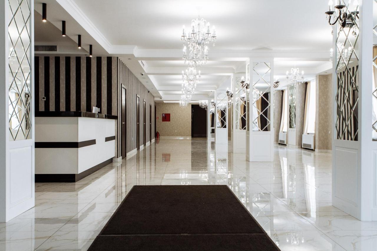 Congress Hotel Verhovina Petropavlovskaya Borshchagovka エクステリア 写真